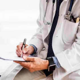 écrire sur papier medecin